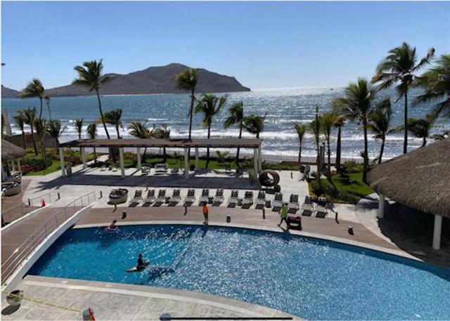 Camino Al Mar "Departamento En Playa" Lägenhet Mazatlán Exteriör bild